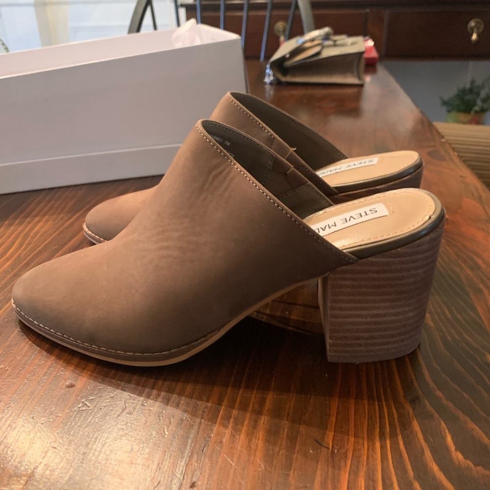 Steve Madden shoes NEVER WORN, still in box